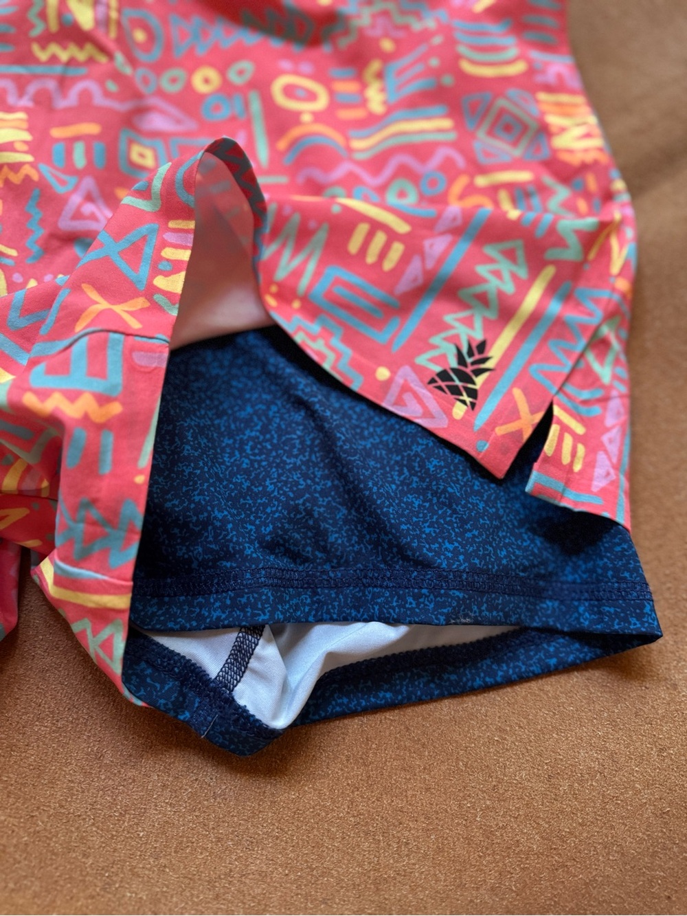 NWT chubbies Coral Swim Trunks with Multicolor Geometric Print - Picture 3 of 7